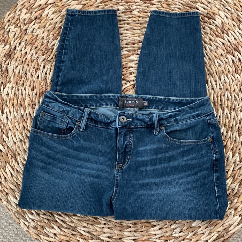 Torrid Premium Denim Crops 16R